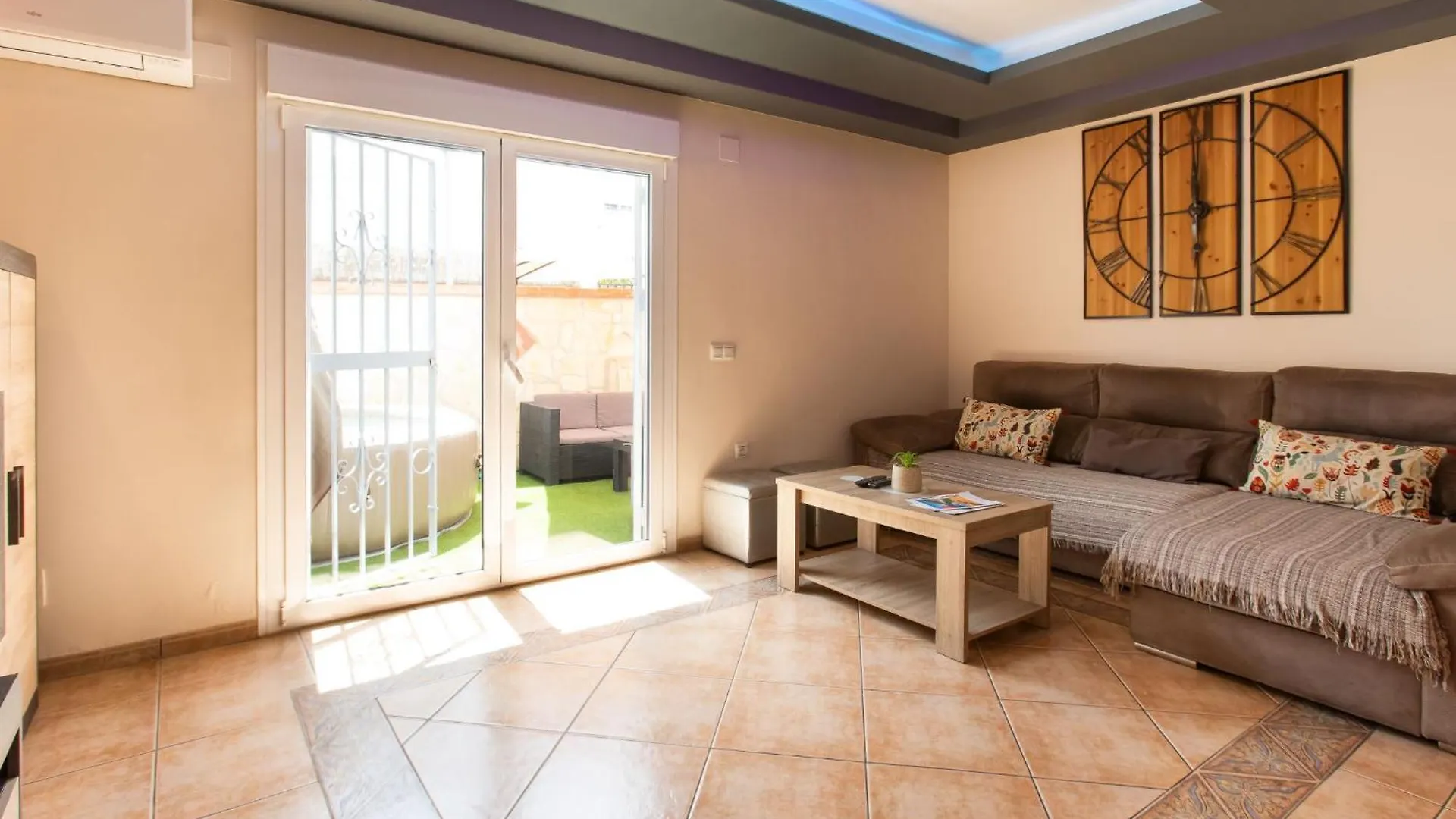 Town Center House With Jacuzzi Villa Nerja Vakantiehuis